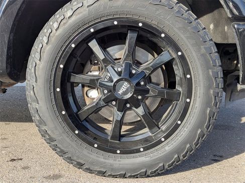 Used 2011 Ford F150 Platinum w/ Max Trailer Tow Pkg image 48