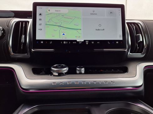 Used 2025 Ford Expedition Max Platinum image 14