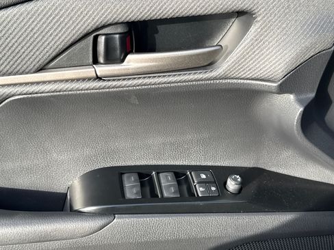 New 2026 Toyota Camry SE w/ Convenience Package FWD image 30