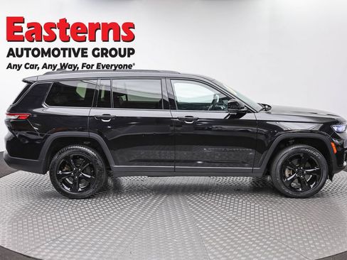 Used 2023 Jeep Grand Cherokee L Laredo AWD/4WD image 4