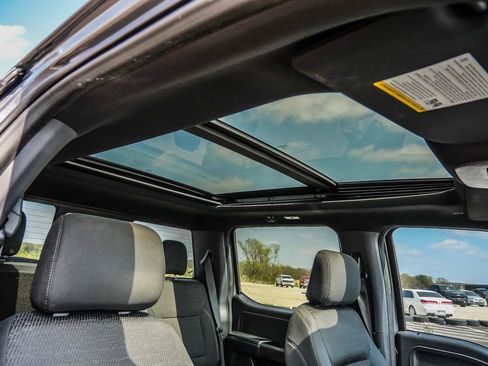 Used 2022 Ford F150 XLT w/ Equipment Group 302A High image 18