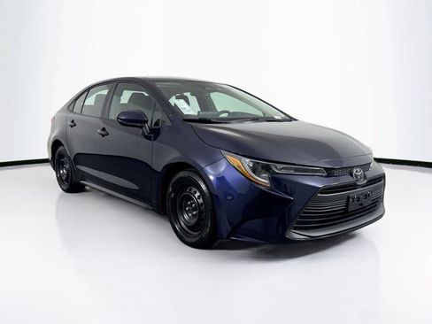 Used 2024 Toyota Corolla LE FWD image 9