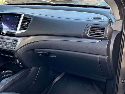 Used 2017 Honda Pilot EX-L image 16