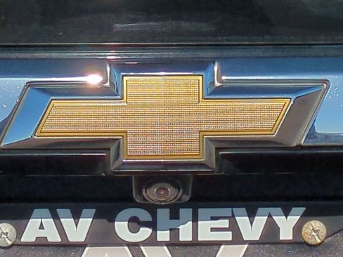 Used 2023 Chevrolet Traverse LT FWD image 32