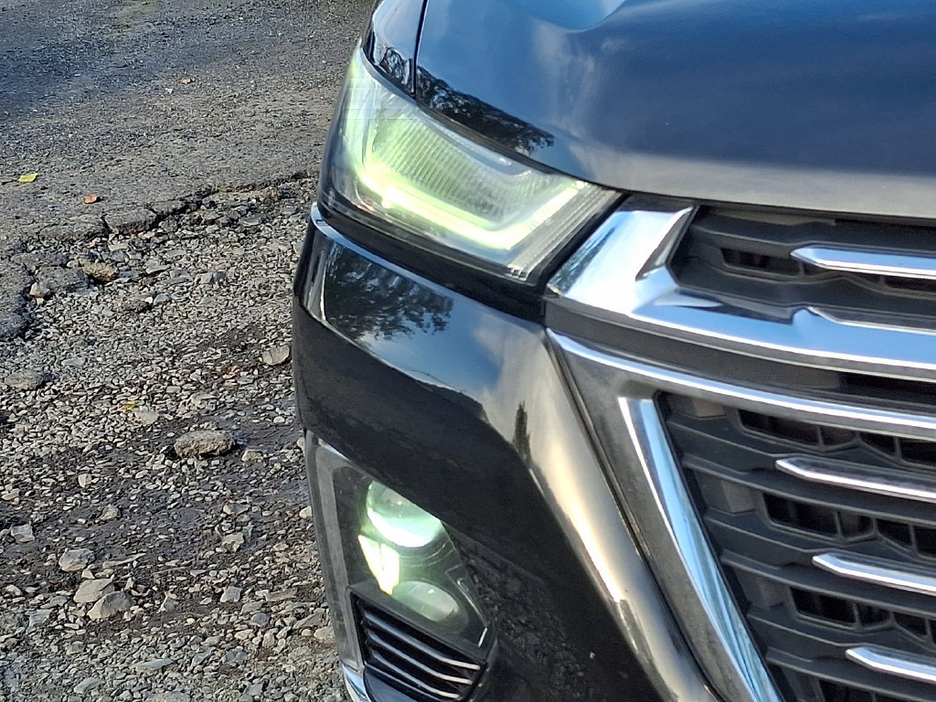 Used 2023 Chevrolet Traverse LT AWD/4WD image 35