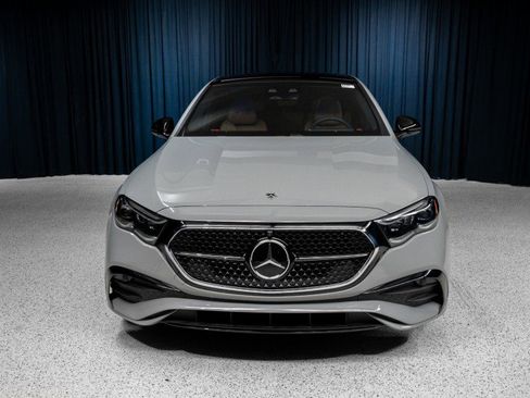 New 2026 Mercedes-Benz E 450 4MATIC Sedan image 2