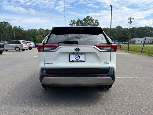 Used 2022 Toyota RAV4 XSE w/ XSE Grade Weather Package AWD/4WD image 6