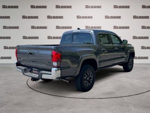 Used 2023 Toyota Tacoma SR5 AWD/4WD image 5