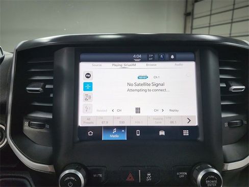 Used 2022 RAM 2500 Big Horn w/ Cold Weather Group image 25