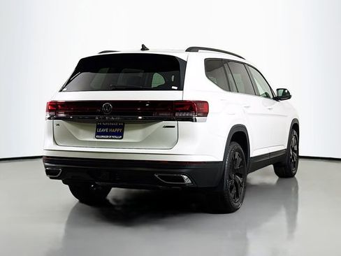 New 2026 Volkswagen Atlas SE image 7