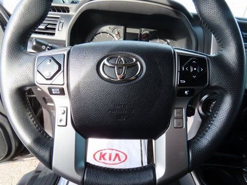 Used 2022 Toyota 4Runner SR5 Premium image 33