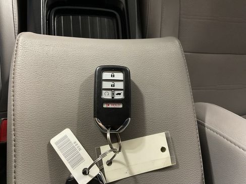 Used 2020 Honda CR-V EX-L image 40