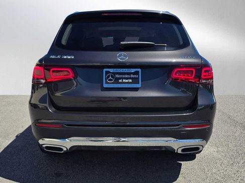 Used 2021 Mercedes-Benz GLC 300 4MATIC image 4