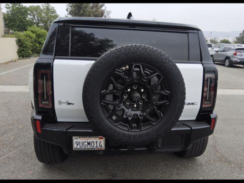 Used 2025 GMC Hummer EV 2X AWD/4WD image 14