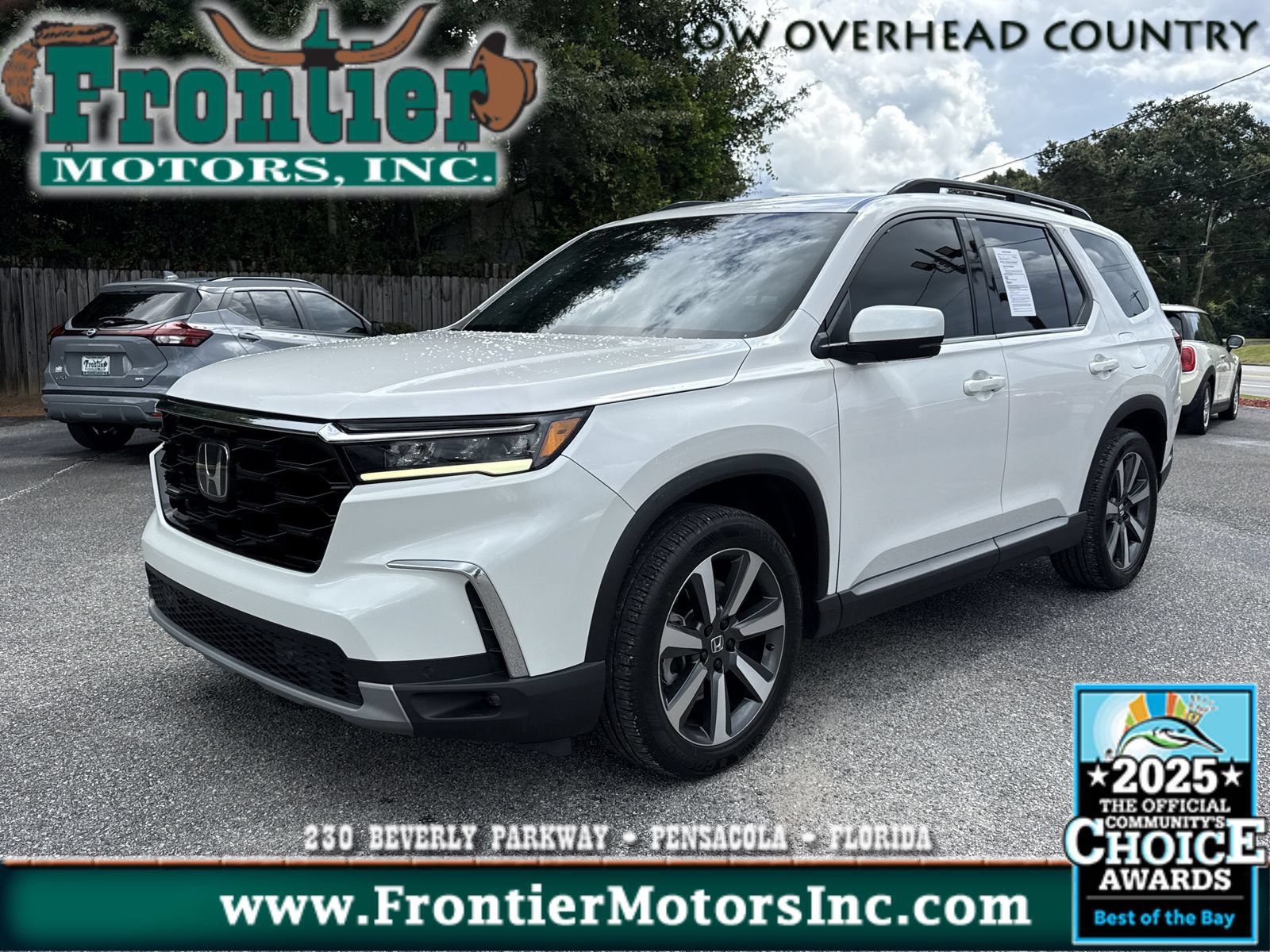 Used 2023 Honda Pilot Touring image 1