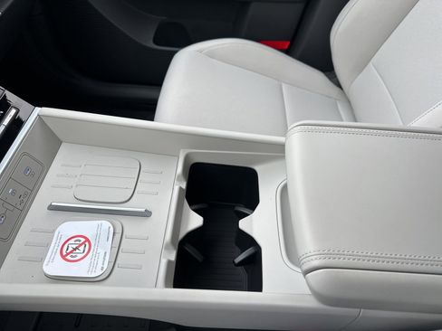 New 2026 Hyundai Santa Fe SE image 38