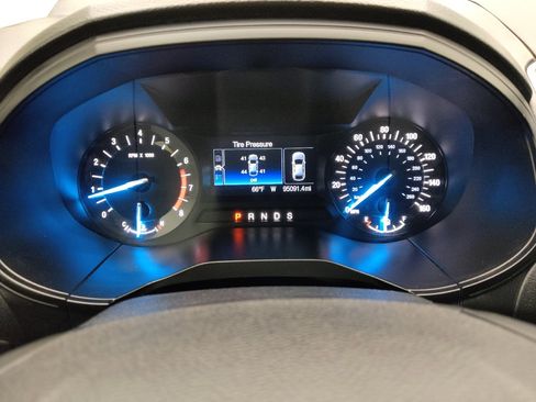 Used 2017 Ford Edge SE AWD/4WD image 23