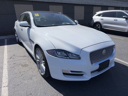 Used 2016 Jaguar XJ L Supercharged image 3