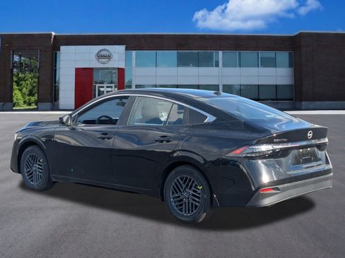 New 2026 Nissan Sentra SV w/ Floor Mat Package FWD image 3