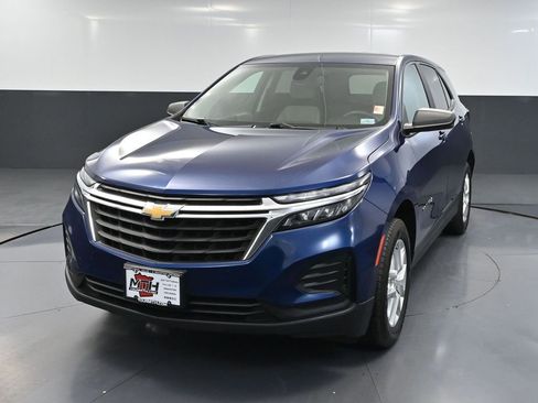 Used 2022 Chevrolet Equinox LS AWD/4WD image 11