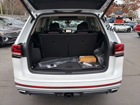 New 2026 Volkswagen Atlas Peak Edition image 24