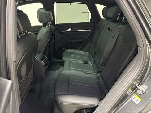 Used 2019 Audi SQ5 Prestige image 36