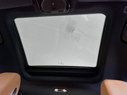 Used 2022 BMW 330e xDrive w/ Premium Package image 26