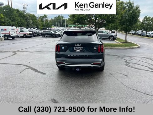 Certified 2022 Kia Sorento S FWD image 7