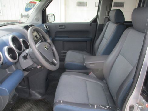 Used 2005 Honda Element LX image 25