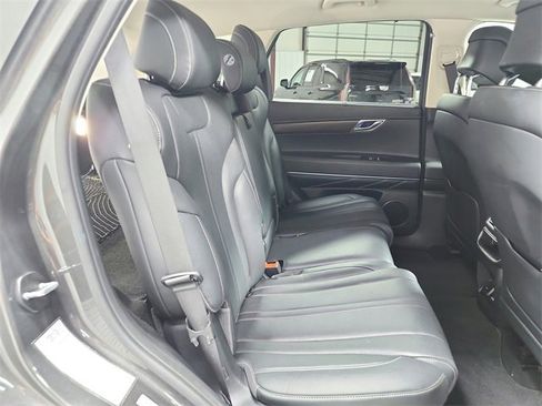 Used 2024 Genesis GV80 2.5T image 41