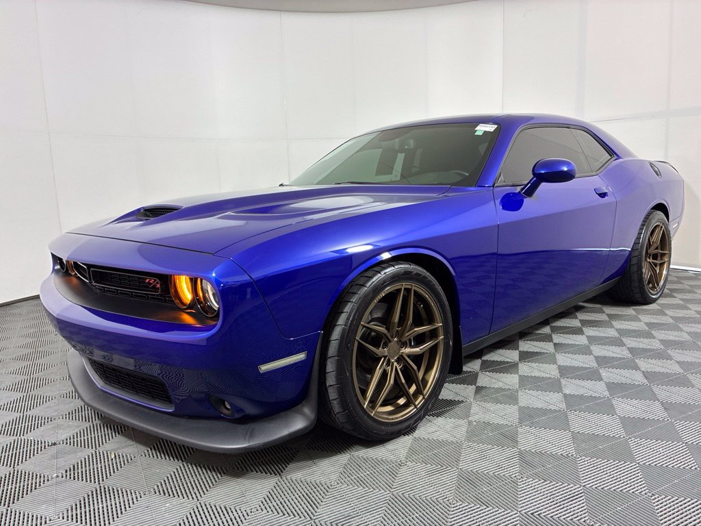 Used 2021 Dodge Challenger R/T Scat Pack RWD image 2