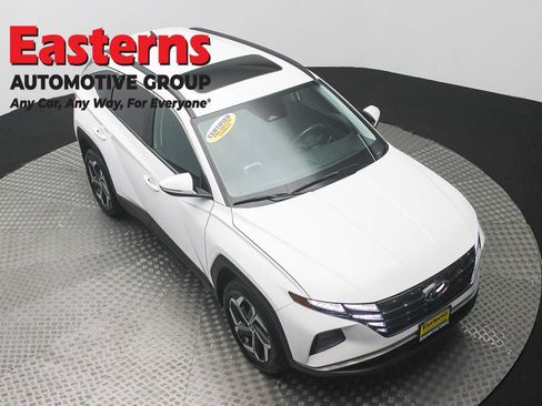 Used 2023 Hyundai Tucson SEL w/ Convenience Package AWD/4WD image 3