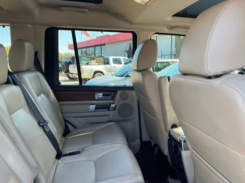 Used 2016 Land Rover LR4 HSE LUX image 36