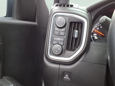 Used 2021 Chevrolet Silverado 1500 LT image 24