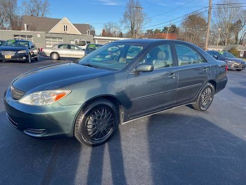 Used 2003 Toyota Camry LE image 2