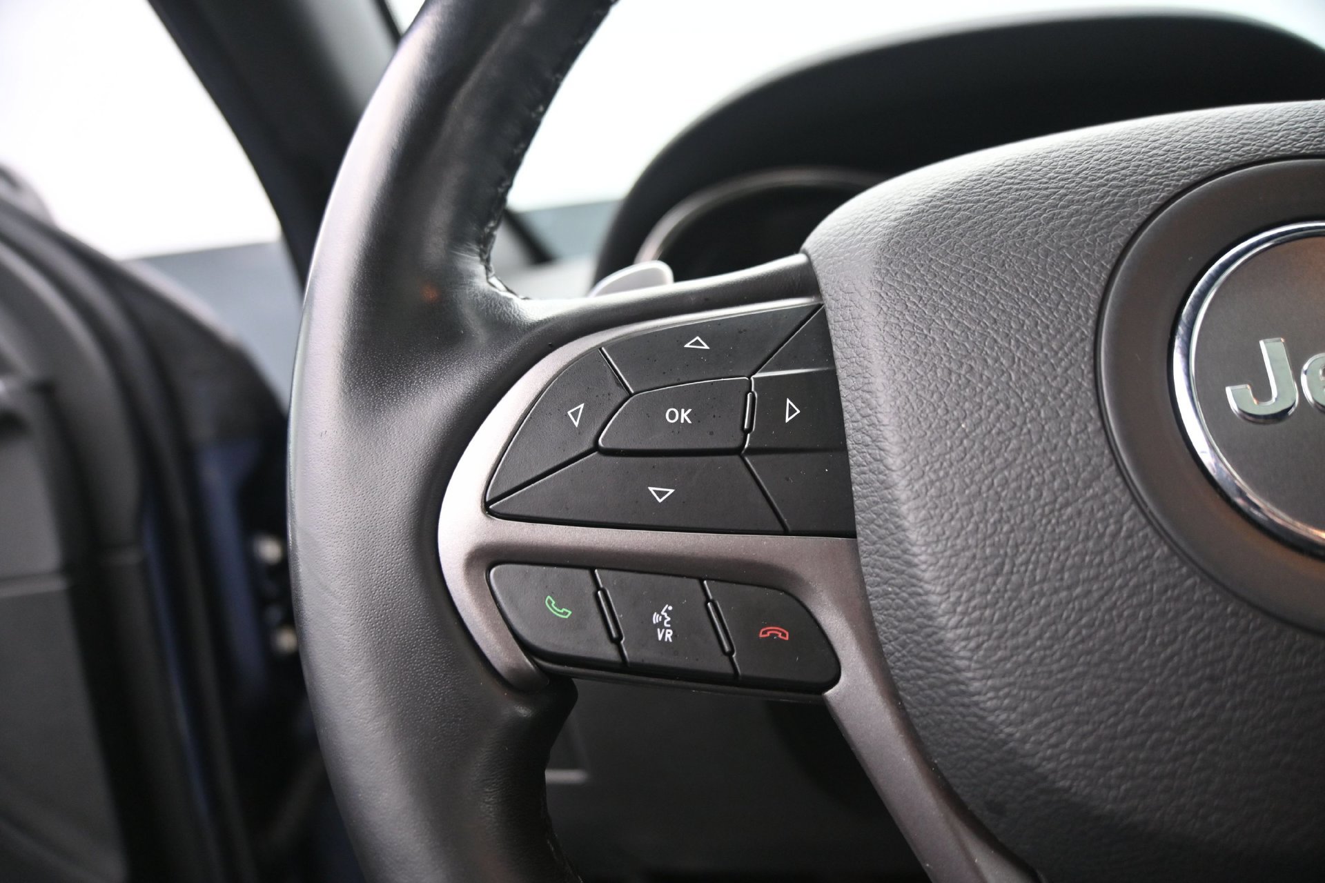 Used 2021 Jeep Grand Cherokee Limited X AWD/4WD image 22