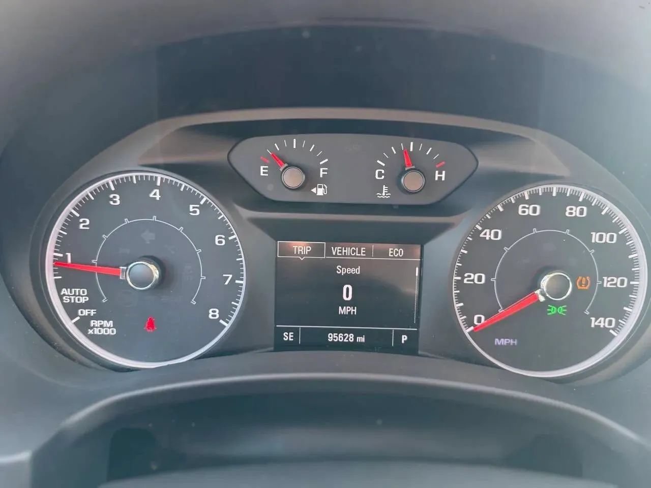 Used 2018 GMC Terrain SLE w/ Driver Convenience Package AWD/4WD image 14