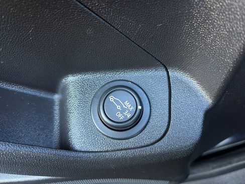 Used 2021 GMC Terrain SLT w/ Infotainment Package II image 29