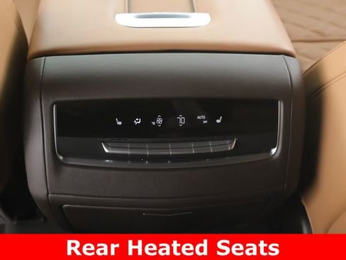 Used 2024 Cadillac Escalade Premium Luxury w/ Performance Package AWD/4WD image 5