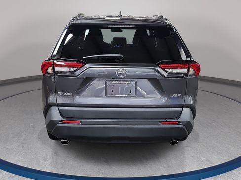 Used 2023 Toyota RAV4 XLE w/ Convenience Package FWD image 6