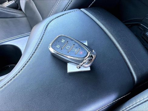 Used 2018 Chevrolet Camaro SS RWD image 33