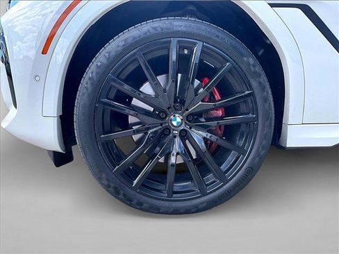 Used 2023 BMW X6 xDrive40i w/ M Sport Package image 10