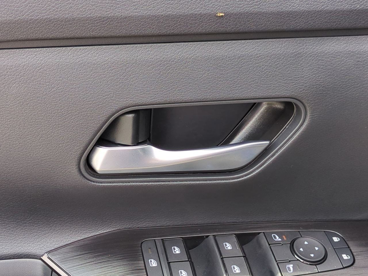 New 2026 Nissan Kicks SV w/ SV Premium Package FWD image 13