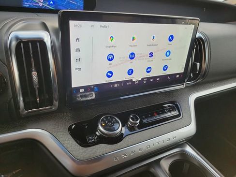 New 2026 Ford Expedition Tremor image 8