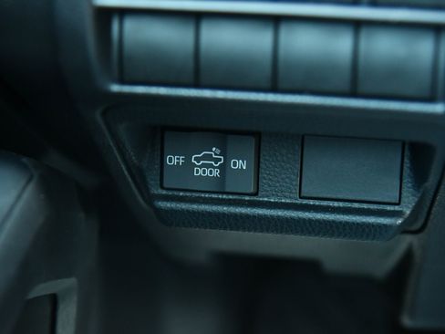 Used 2024 Toyota Tacoma TRD Off-Road image 35