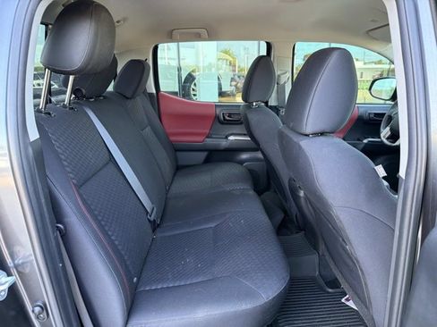 Used 2023 Toyota Tacoma SR5 w/ Technology Package AWD/4WD image 19
