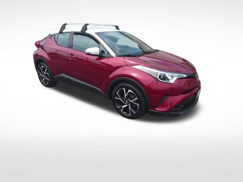Used 2018 Toyota C-HR XLE FWD image 14