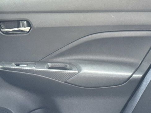 Used 2025 Nissan Versa SV image 14