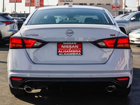 New 2025 Nissan Altima 2.5 SR w/ SR Premium Package image 8