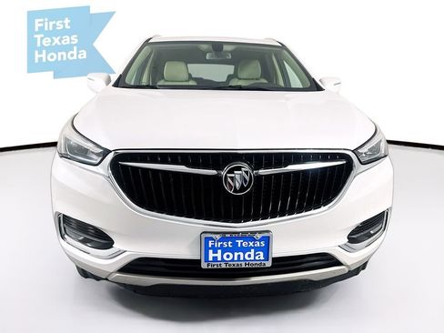 Used 2018 Buick Enclave Essence w/ Trailering Package image 2